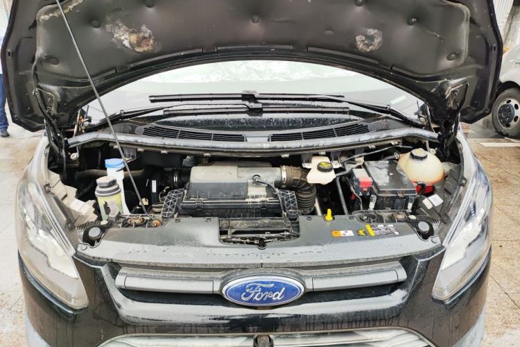 Used Ford Transit  Engine Bay