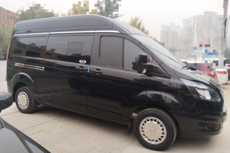 Used Ford Transit 2020 2.0T Gasoline Multi-Function Commercial Vehicle Mid-Drive Low-Roof Design with Dual Rear Doors Meeting China VI Emission Standards Exterior 2