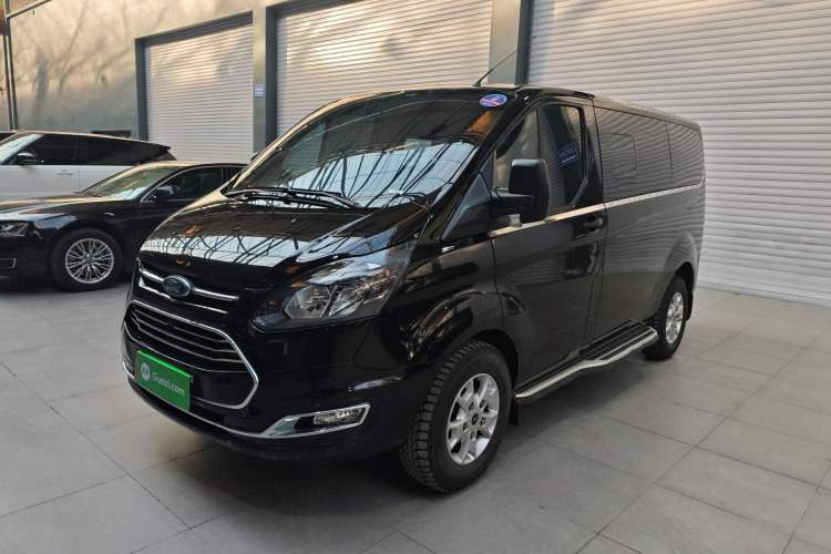 Used Ford Transit 2020 2.0T Diesel Multi-Function Commercial Vehicle Mid-Chassis Low-Roof Design with Dual Rear Doors Emission Standard China V Exterior 3