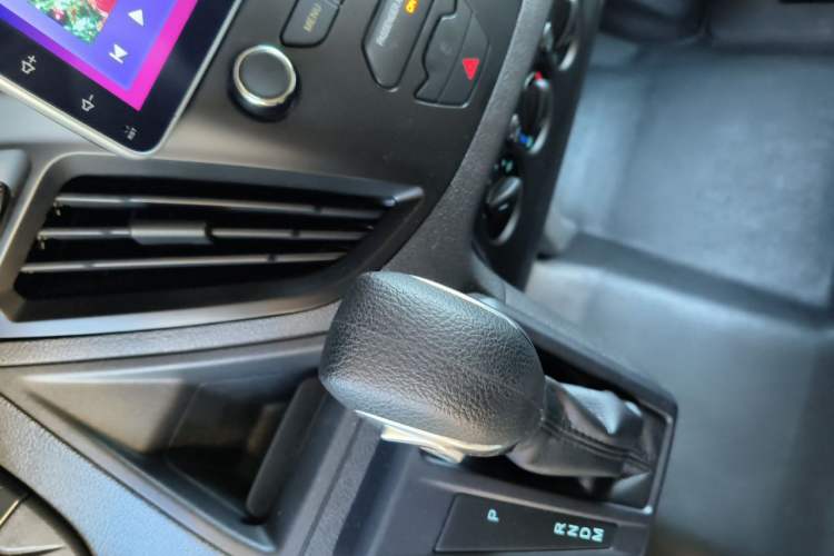 Used Ford Transit  Gear Lever