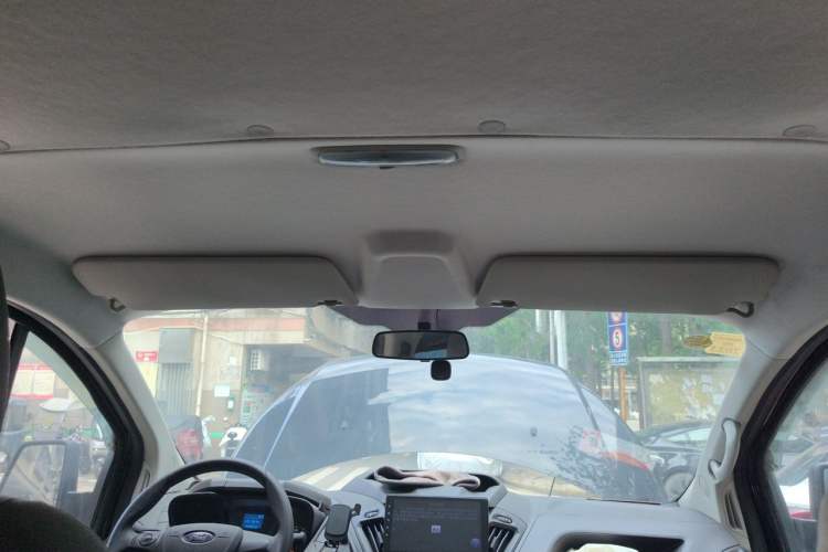 Used Ford Transit 2020 2.0T Gasoline Multi-Purpose Commercial Vehicle Mid-Drive Low-Roof Lift-Up Tailgate China VI Standard Headliner