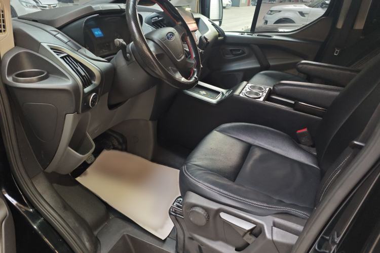 Used Ford Transit 2020 2.0T Diesel Multi-Function Commercial Vehicle Mid-Chassis Low-Roof Design with Dual Rear Doors Emission Standard China V Interior 1