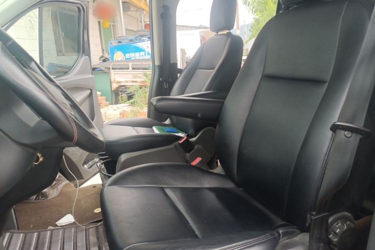 Used Ford Transit 2020 2.0T Gasoline Automatic Multi-Function Commercial Vehicle Mid-axle Low-roof Design with Dual Rear Doors Meeting China VI Emission Standards Left Front Seat