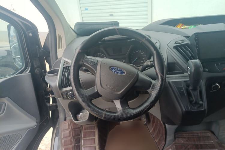 Used Ford Transit 2020 2.0T Gasoline Automatic Multi-Function Commercial Vehicle Mid-axle Low-roof Design with Dual Rear Doors Meeting China VI Emission Standards Steering Wheel