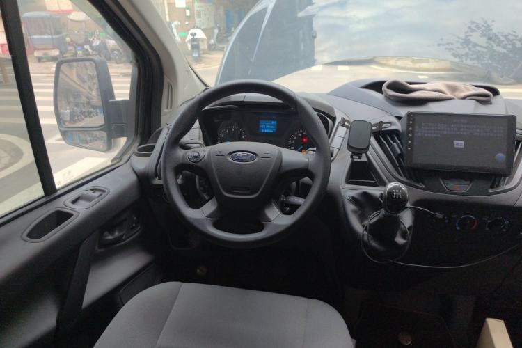 Used Ford Transit 2020 2.0T Gasoline Multi-Purpose Commercial Vehicle Mid-Drive Low-Roof Lift-Up Tailgate China VI Standard Steering Wheel