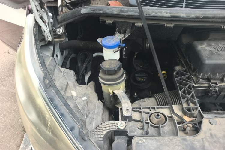 Used Ford Transit  Engine Bay Right