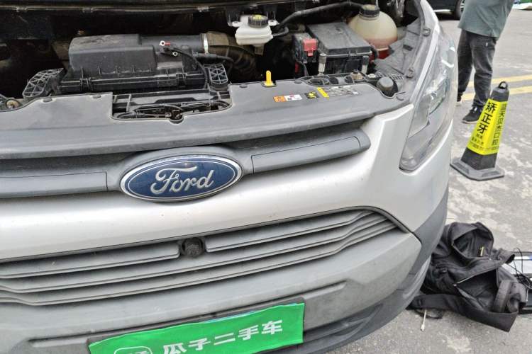 Used Ford Transit  Engine Bay Left