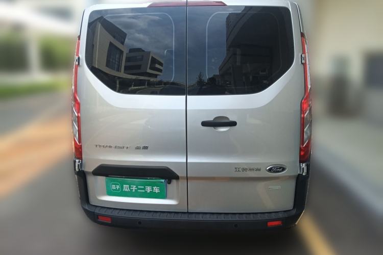 Used Ford Transit 2020 2.0T Gasoline Automatic Multi-Function Commercial Vehicle Mid-axle Low-roof Design with Dual Rear Doors Meeting China VI Emission Standards Exterior 4