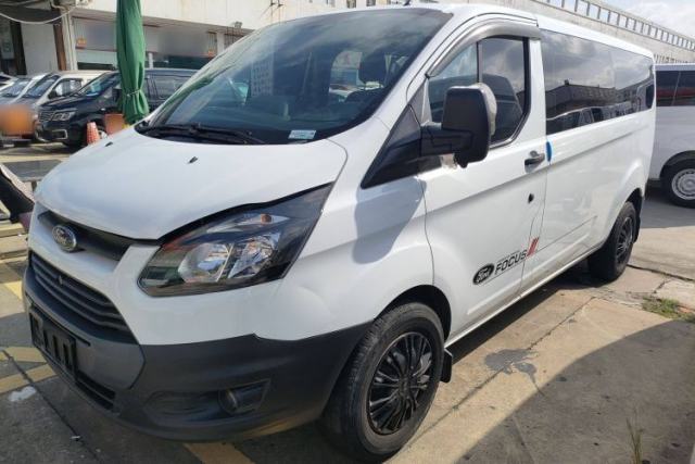 Used Ford Transit 2020 2.0T Diesel Multi-Function Commercial Vehicle Mid-Chassis Low-Roof Design with Dual Rear Doors Meeting China VI Emission Standards