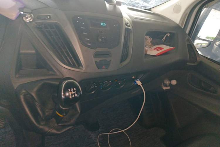 Used Ford Transit 2020 2.0T Diesel Multi-Function Commercial Vehicle Mid-Chassis Low-Roof Design with Dual Rear Doors Emission Standard China V Audio And AC Panel