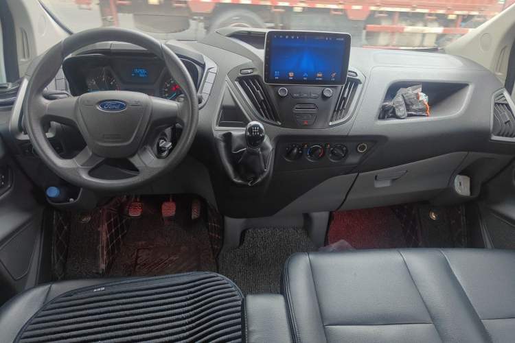 Used Ford Transit 2020 2.0T Diesel Commercial & Travel Mid-axle Mid-roof 10–12 Seats China VI Center Console