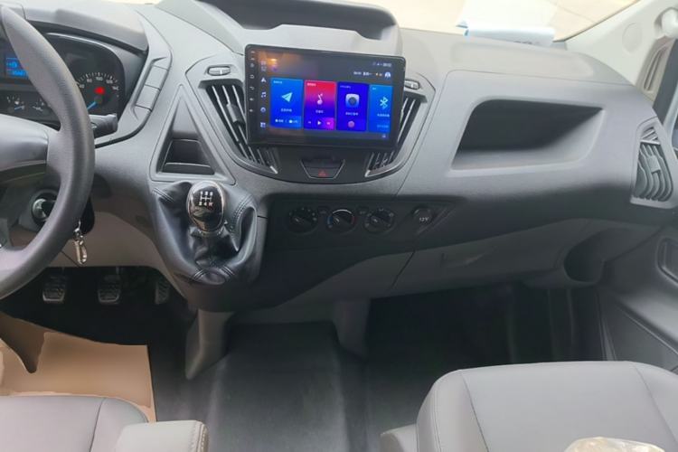 Used Ford Transit 2020 2.0T Diesel Multi-Function Commercial Vehicle Mid-Chassis Low-Roof Design with Dual Rear Doors Meeting China VI Emission Standards Center Console
