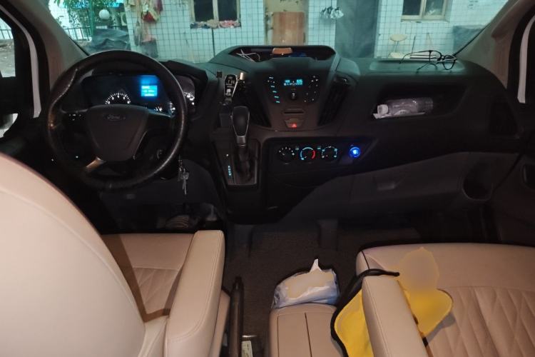 Used Ford Transit 2020 2.0T Gasoline Automatic Multi-Function Commercial Vehicle Mid-Drive Low-Roof Lift-Up Tailgate China V Standard Center Console