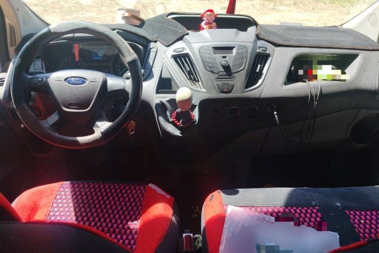 Used Ford Transit 2020 2.0T Gasoline Multi-Function Commercial Vehicle Mid-Drive Low-Roof Design with Dual Rear Doors Meeting China VI Emission Standards Center Console