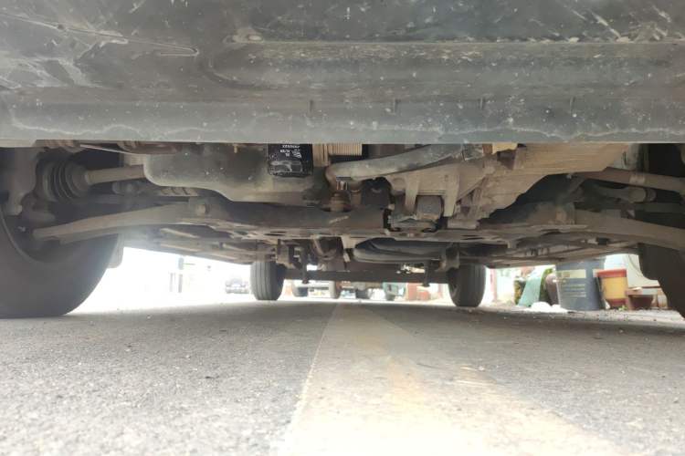 Used Ford Transit 2020 2.0T Diesel Multi-Function Commercial Vehicle Mid-Chassis Low-Roof Design with Dual Rear Doors Emission Standard China V Chassis Front
