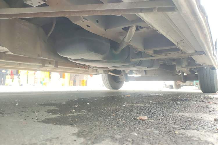 Used Ford Transit 2020 2.0T Diesel Multi-Function Commercial Vehicle Mid-Chassis Low-Roof Design with Dual Rear Doors Emission Standard China V Chassis Front Left