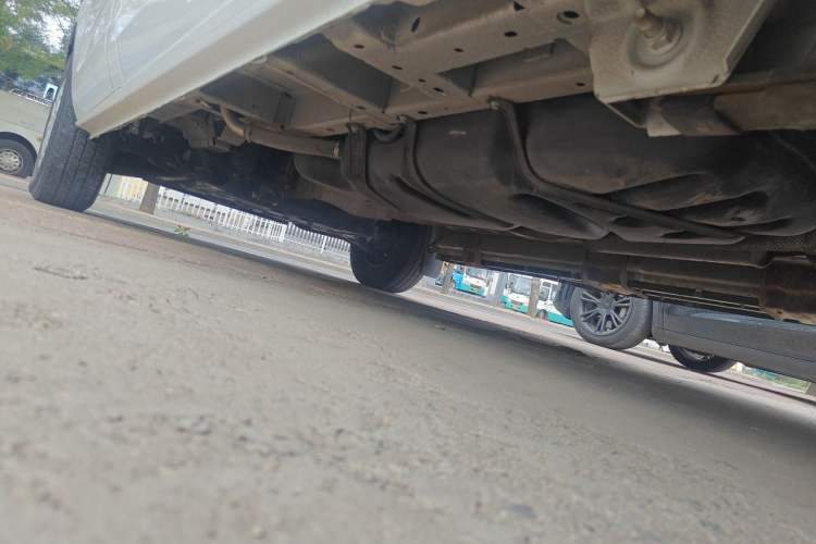 Used Ford Transit 2020 2.0T Diesel Commercial & Travel Mid-axle Mid-roof 10–12 Seats China VI Chassis Rear Left