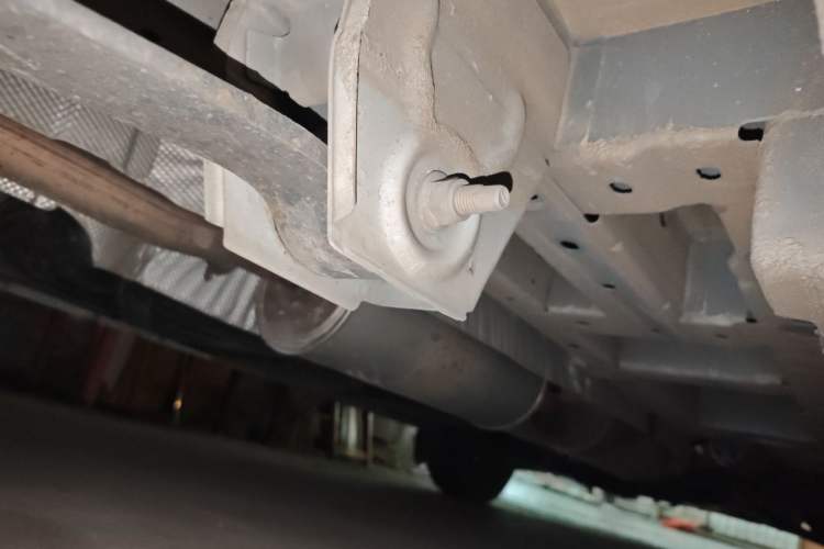 Used Ford Transit 2020 2.0T Gasoline Automatic Multi-Function Commercial Vehicle Mid-Drive Low-Roof Lift-Up Tailgate China V Standard Chassis Rear Right