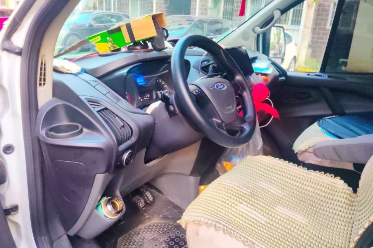 Used Ford Transit 2020 2.0T Diesel Multi-Function Commercial Vehicle Mid-Chassis Low-Roof Design with Dual Rear Doors Meeting China VI Emission Standards Driver Seat