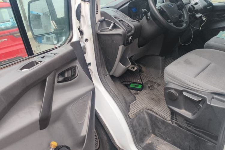 Used Ford Transit 2020 2.0T Diesel Multi-Function Commercial Vehicle Mid-Chassis Low-Roof Design with Dual Rear Doors Meeting China VI Emission Standards Driver Seat