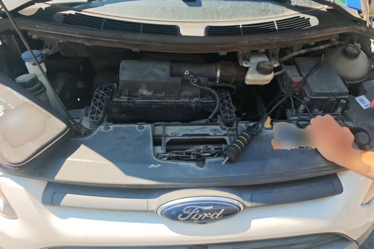 Used Ford Transit  Engine Bay