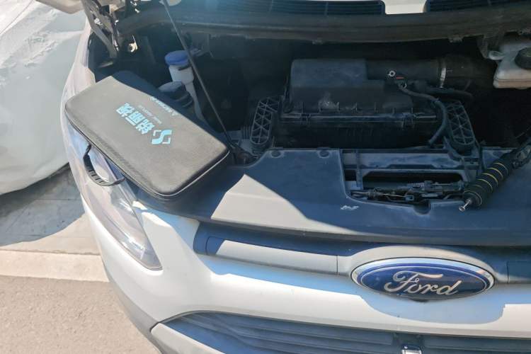 Used Ford Transit  Engine Bay Right