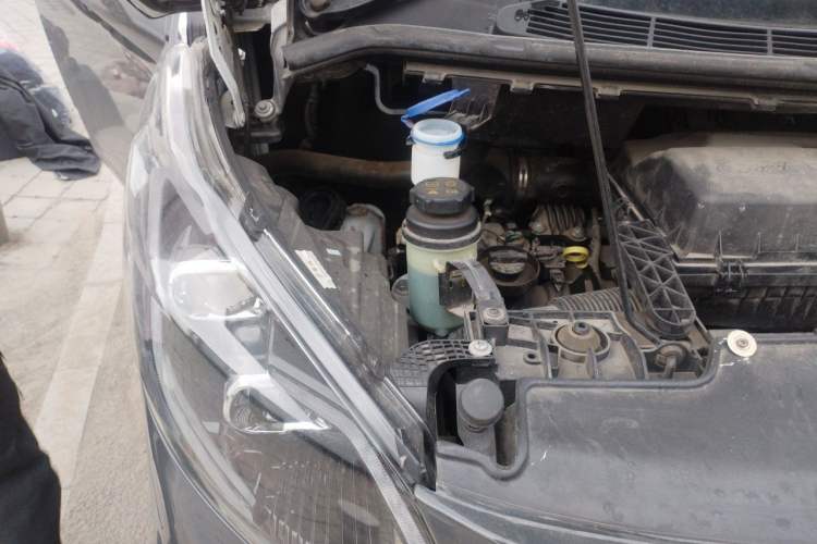 Used Ford Transit  Engine Bay Right