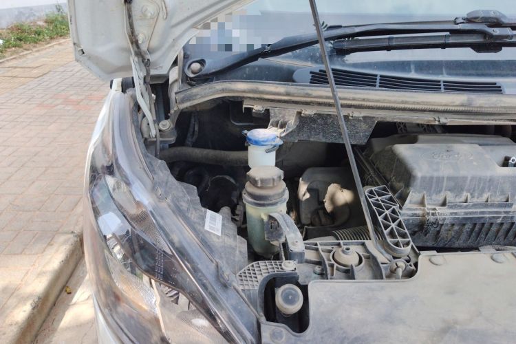 Used Ford Transit  Engine Bay Right