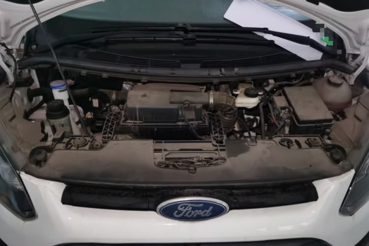 Used Ford Transit 2020 2.0T Gasoline Automatic Multi-Function Commercial Vehicle Mid-axle Low-roof Design with Dual Rear Doors Meeting China VI Emission Standards Engine Bay
