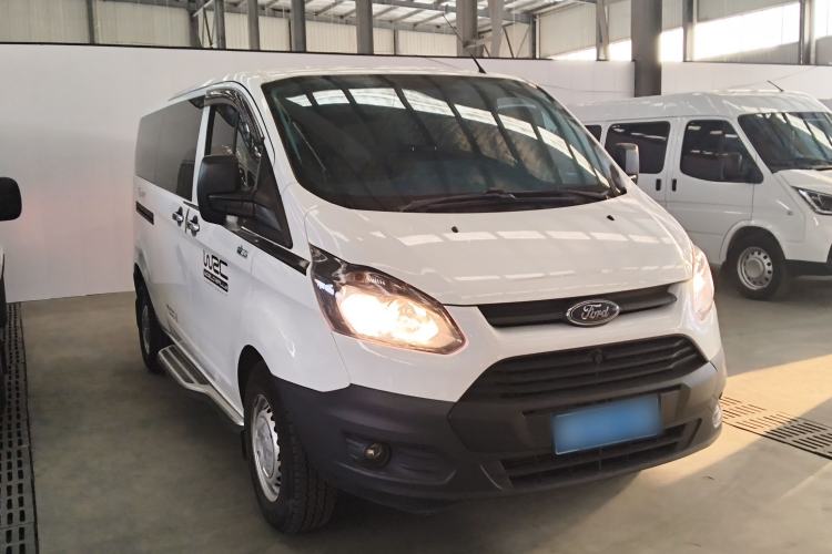 Used Ford Transit 2020 2.0T Diesel Multi-Function Commercial Vehicle Mid-Chassis Low-Roof Design with Dual Rear Doors Meeting China VI Emission Standards Exterior 1