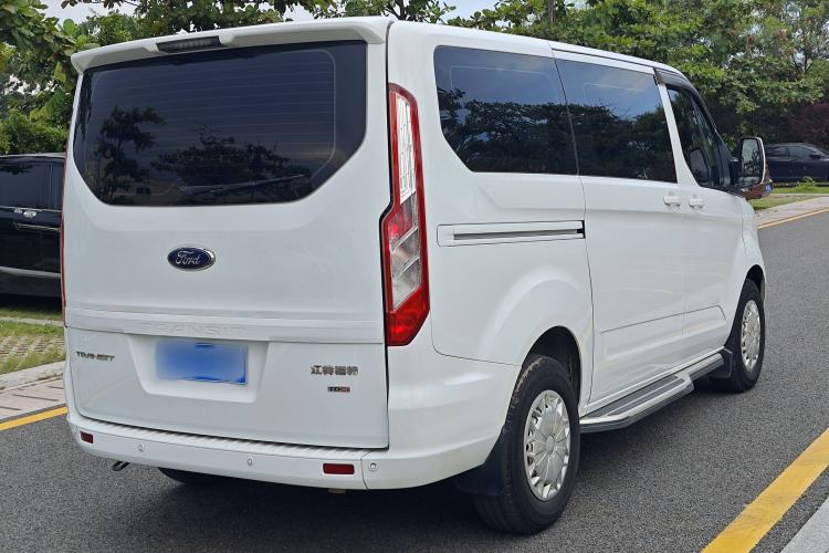 Used Ford Transit 2020 2.0T Diesel Multi-Function Commercial Vehicle Mid-Chassis Low-Roof Design with Dual Rear Doors Emission Standard China V Exterior 3