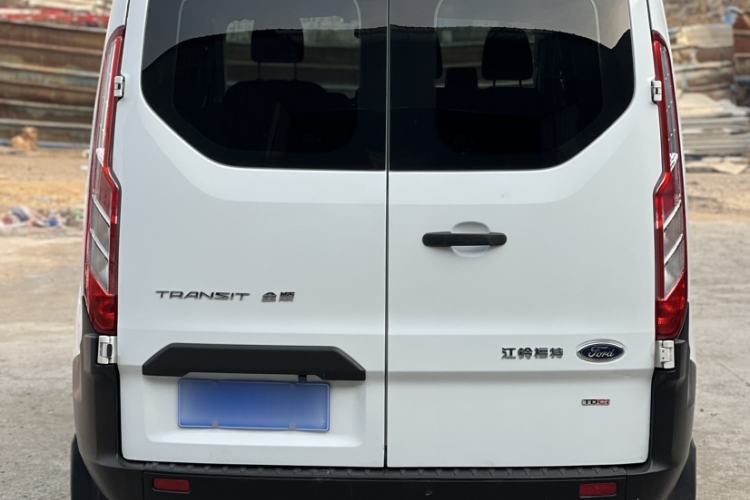 Used Ford Transit 2020 2.0T Diesel Multi-Function Commercial Vehicle Mid-Chassis Low-Roof Design with Dual Rear Doors Meeting China VI Emission Standards Exterior 5