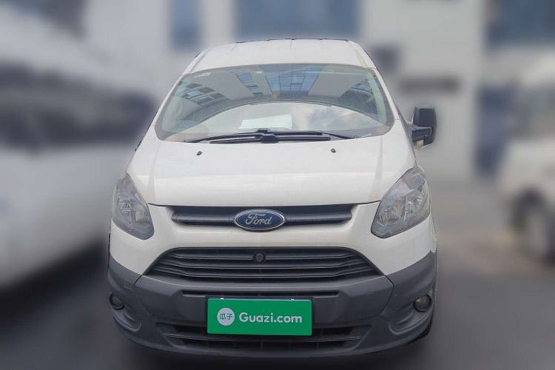 Used Ford Transit 2020 2.0T Diesel Multi-Function Commercial Vehicle Mid-Chassis Low-Roof Design with Dual Rear Doors Meeting China VI Emission Standards Front