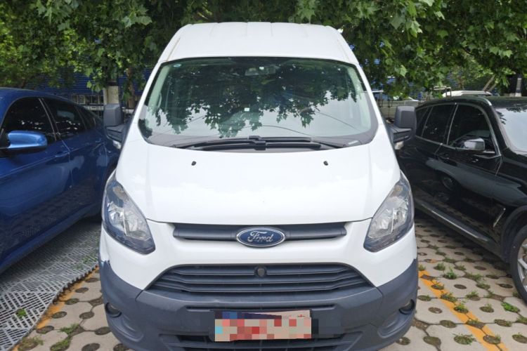 Used Ford Transit 2020 2.0T Gasoline Multi-Function Commercial Vehicle Mid-Drive Low-Roof Design with Dual Rear Doors Meeting China VI Emission Standards Front