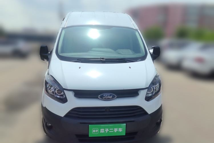 Used Ford Transit 2020 2.0T Diesel Multi-Function Commercial Vehicle Mid-Chassis Low-Roof Design with Dual Rear Doors Meeting China VI Emission Standards Front