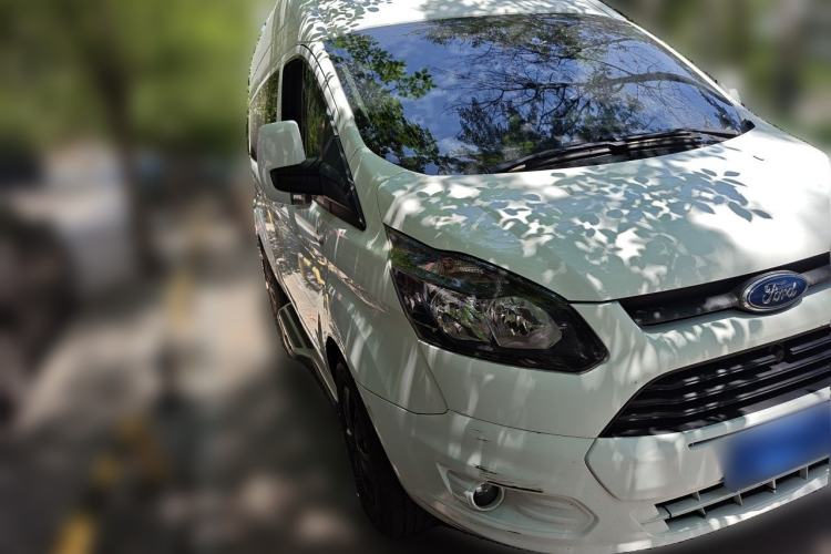 Used Ford Transit 2020 2.0T Diesel Commercial & Travel Mid-axle Mid-roof 10–12 Seats China VI Front Right 45 Deg