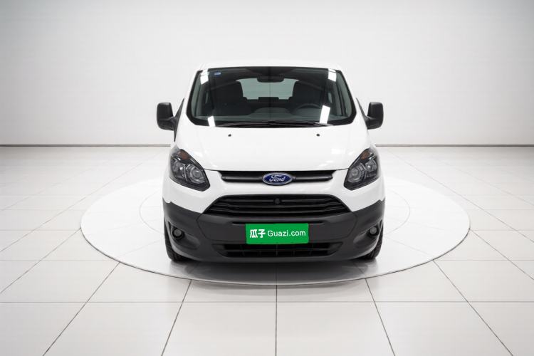 Used Ford Transit 2020 2.0T Diesel Multi-Function Commercial Vehicle Mid-Chassis Low-Roof Design with Dual Rear Doors Meeting China VI Emission Standards Front