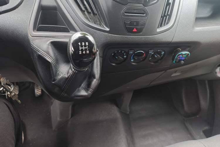 Used Ford Transit  Gear Lever