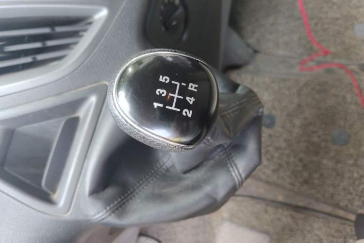 Used Ford Transit  Gear Lever