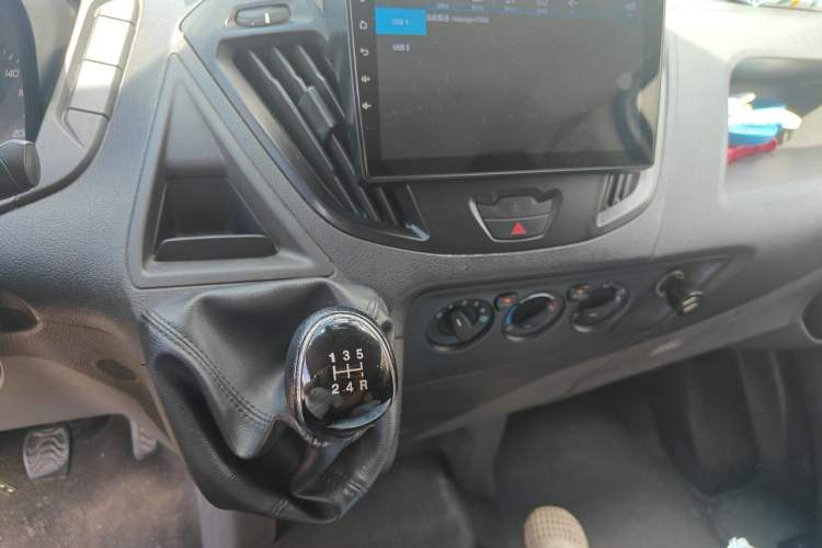 Used Ford Transit 2020 2.0T Diesel Multi-Function Commercial Vehicle Mid-Chassis Low-Roof Design with Dual Rear Doors Emission Standard China V Gear Lever