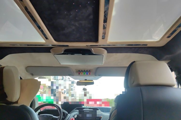 Used Ford Transit 2020 2.0T Diesel Multi-Function Commercial Vehicle Mid-Chassis Low-Roof Design with Dual Rear Doors Emission Standard China V Headliner