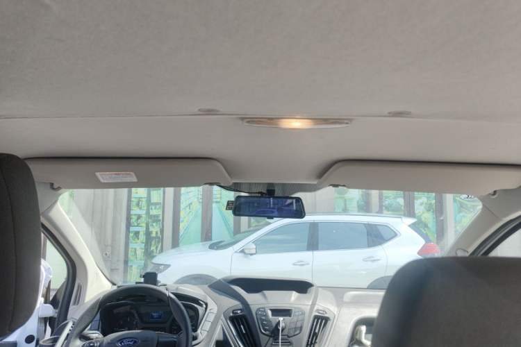 Used Ford Transit 2020 2.0T Diesel Multi-Function Commercial Vehicle Mid-Chassis Low-Roof Design with Dual Rear Doors Emission Standard China V Headliner
