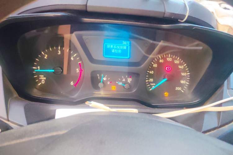 Used Ford Transit 2020 2.0T Diesel Multi-Function Commercial Vehicle Mid-Chassis Low-Roof Design with Dual Rear Doors Meeting China VI Emission Standards Instrument Cluster