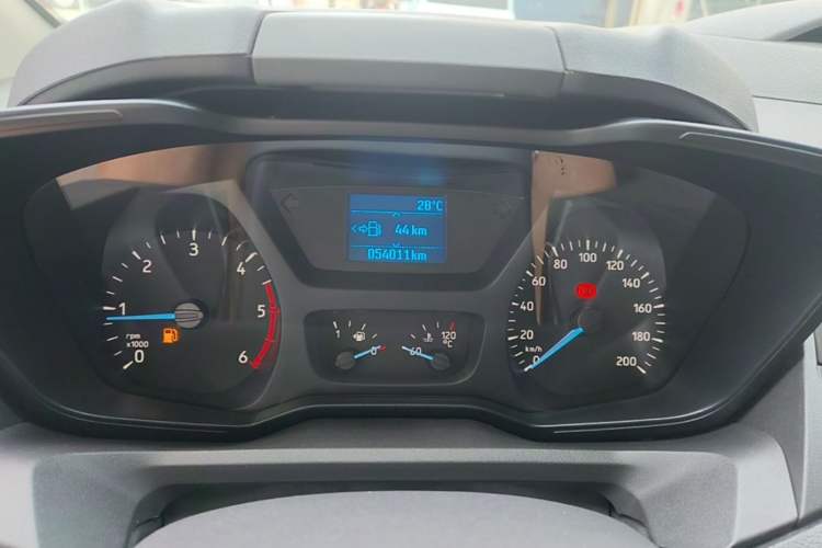 Used Ford Transit 2020 2.0T Diesel Multi-Function Commercial Vehicle Mid-Chassis Low-Roof Design with Dual Rear Doors Meeting China VI Emission Standards Instrument Cluster