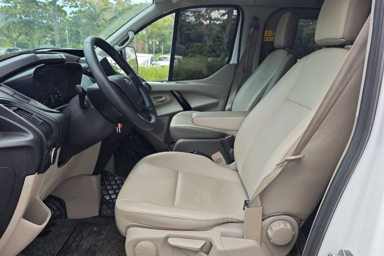 Used Ford Transit 2020 2.0T Diesel Multi-Function Commercial Vehicle Mid-Chassis Low-Roof Design with Dual Rear Doors Emission Standard China V Interior 3