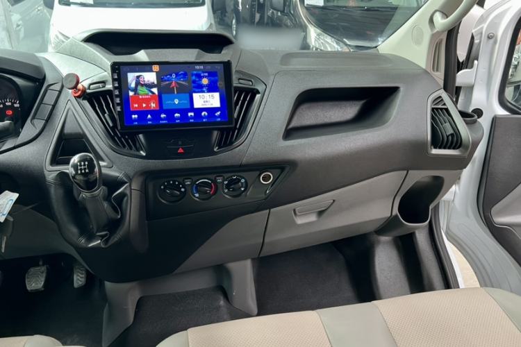 Used Ford Transit 2020 2.0T Gasoline Multi-Purpose Commercial Vehicle Mid-Drive Low-Roof Lift-Up Tailgate China VI Standard Interior 4