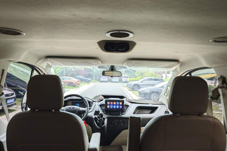 Used Ford Transit 2020 2.0T Diesel Multi-Function Commercial Vehicle Mid-Chassis Low-Roof Design with Dual Rear Doors Emission Standard China V Interior 8