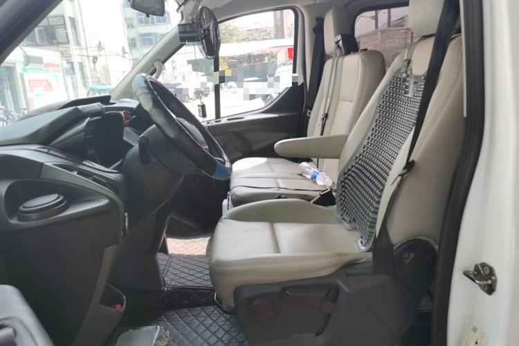 Used Ford Transit 2020 2.0T Gasoline Multi-Purpose Commercial Vehicle Mid-Drive Low-Roof Lift-Up Tailgate China VI Standard Left Front Seat