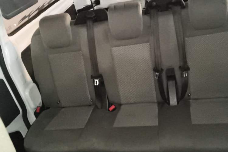 Used Ford Transit 2020 2.0T Diesel Multi-Function Commercial Vehicle Mid-Chassis Low-Roof Design with Dual Rear Doors Meeting China VI Emission Standards Left Front Seat