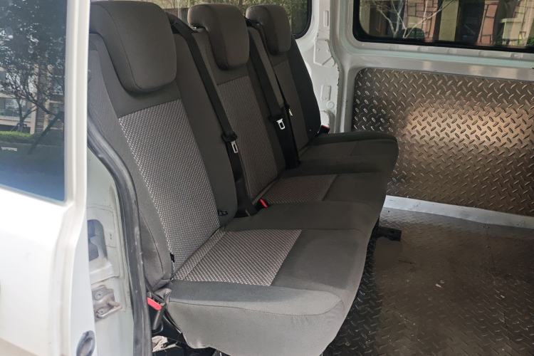Used Ford Transit 2020 2.0T Diesel Multi-Function Commercial Vehicle Mid-Chassis Low-Roof Design with Dual Rear Doors Meeting China VI Emission Standards Left Rear Seat
